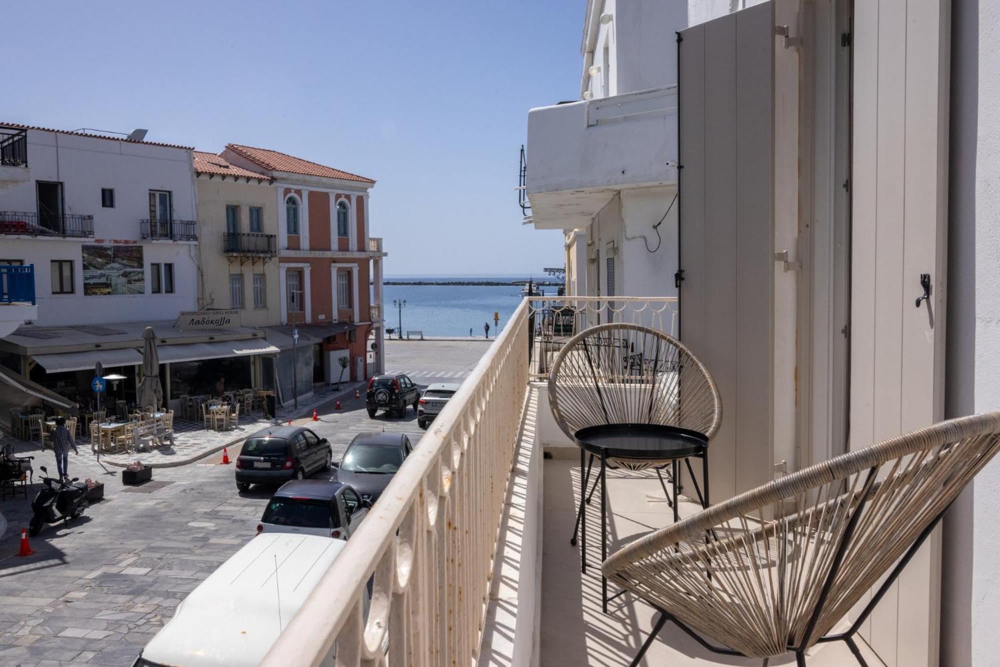 Alora Suites Tínos Buitenkant foto