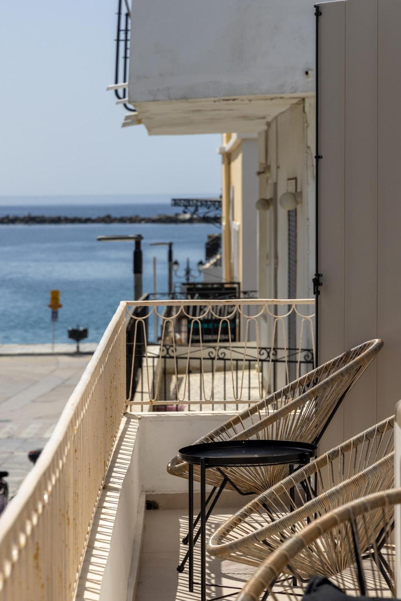Alora Suites Tínos Buitenkant foto